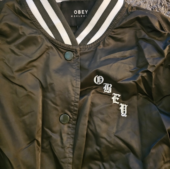 Obey Women’s Hooligans Street Varsity Olive Green Jacket Size Med - Picture 7 of 7